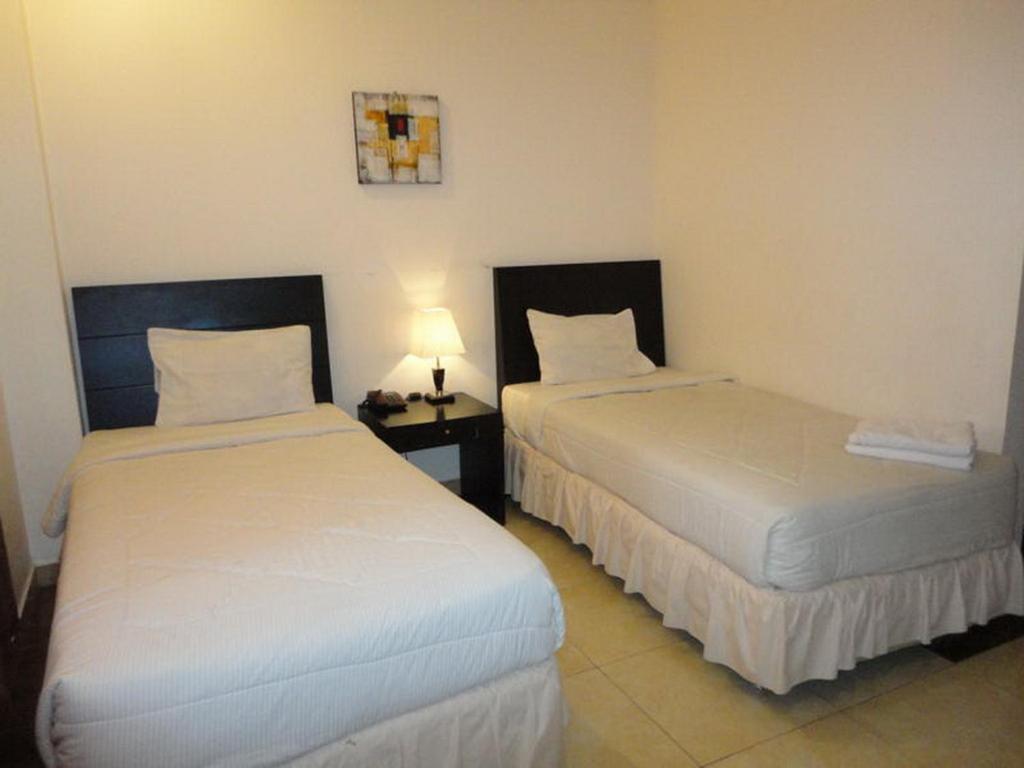 Grand Duta Hotel Palu Room photo